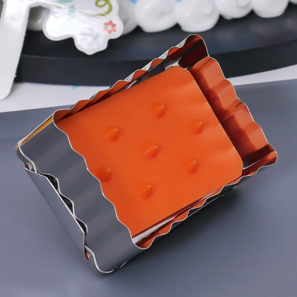 

Classical Shape Stainless Steel Cookie Mold Spring Press Biscuit Fondant Cutter
