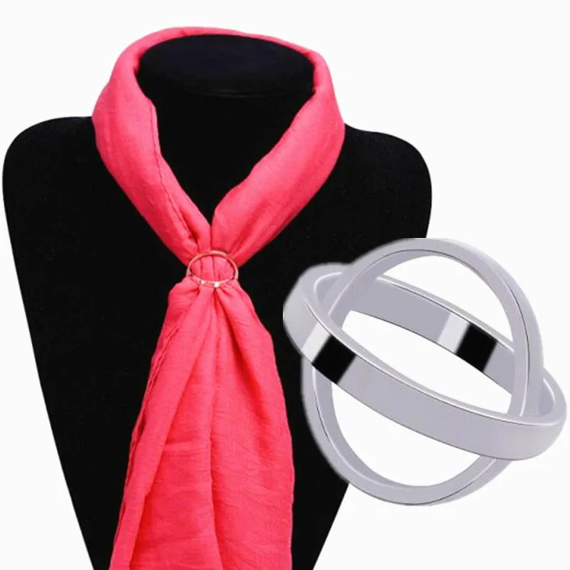 

2019 Lastest Simple Cross Gold Color Brooch for Women Hollow Smooth Bicyclic Scarves Buckle Silk Scarf Circle Clips Corsage Gift