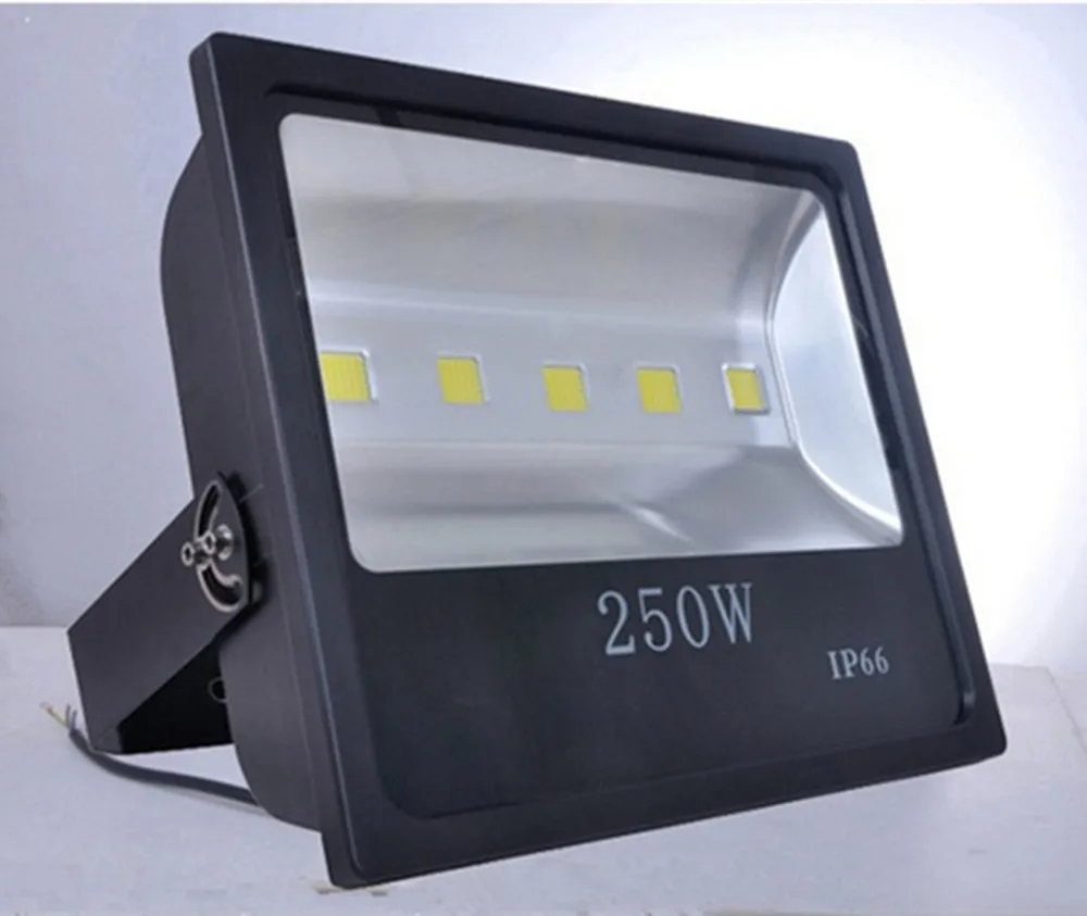 прожектор "metal halide lamp" 150 w. прожектор 250. Halogen floodlight прожектор 400w. Led flood light 100w rgb с пультом. мснп 250 прожектор.