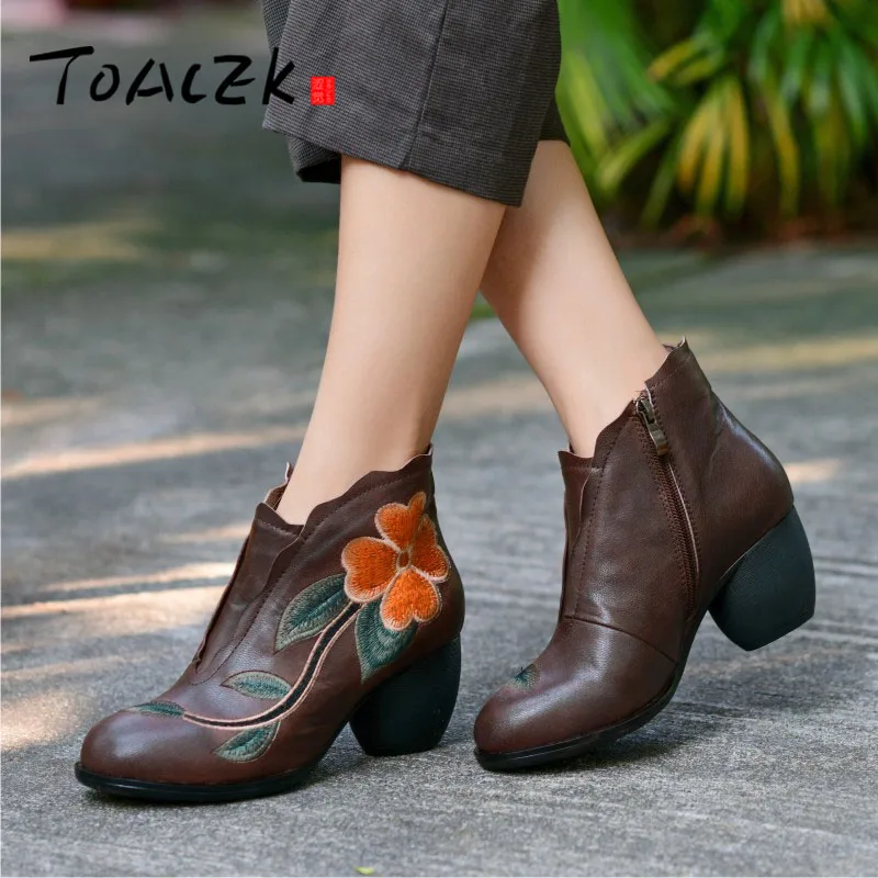 

Autumn and winter handmade genuine leather women's boots, traditional folk style embroidered short boots