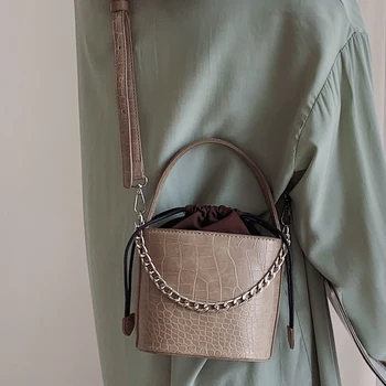 

Bag for women 2020 new Korean version of the texture of the retro stone pattern portable bucket bag black wild Messenger bag