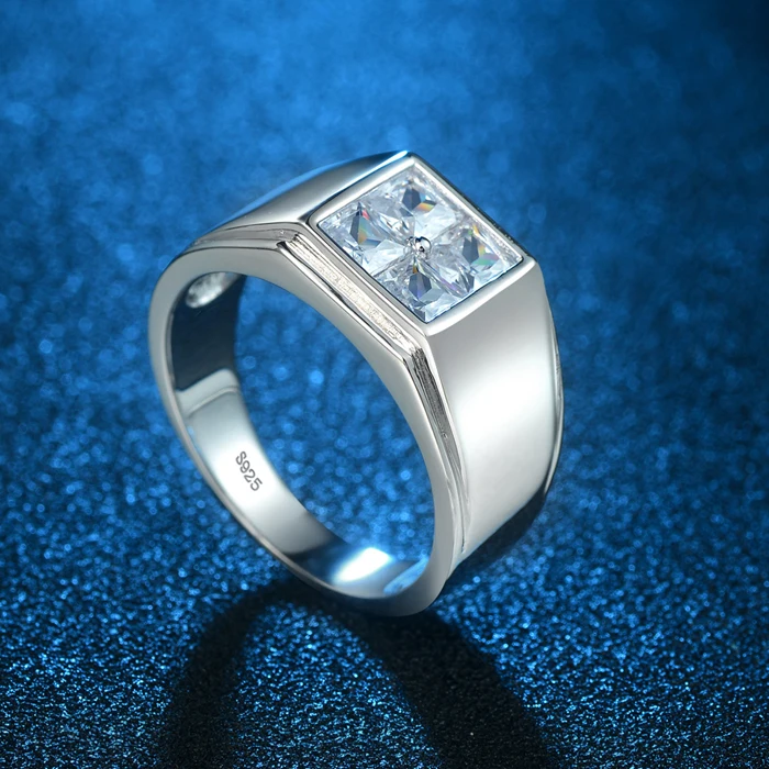 700 men ring