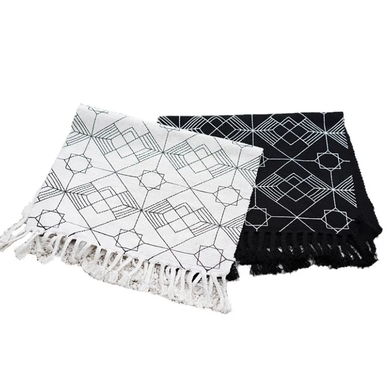 100% Cotton Nordic style Kilim black white Living Room Carpet Geometric Indian Rug stripe Modern Mat contemporary design Bohemia