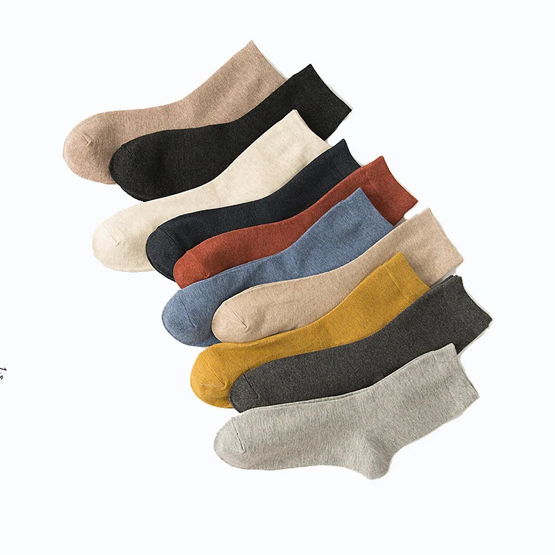 

2018 New Colorful Men 's Business Socks In The Tube Socks Pure Cotton Retro Pure Color Autumn and Winter Socks