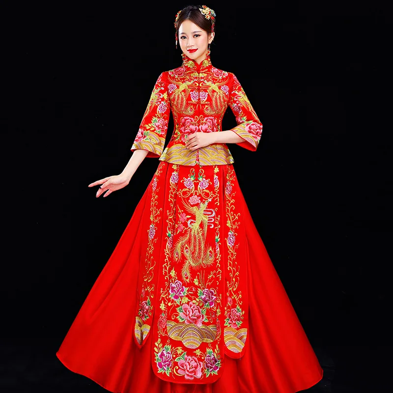 Red Traditional Chinese Qipao Wedding Oriental Silk Dress Embroidered