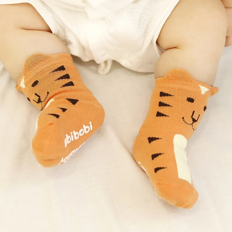 Новые милые носки с объемными рисунками для мальчиков и девочек Дышащие носки для младенцев с маленькими животными для новорожденных мальчиков 345e