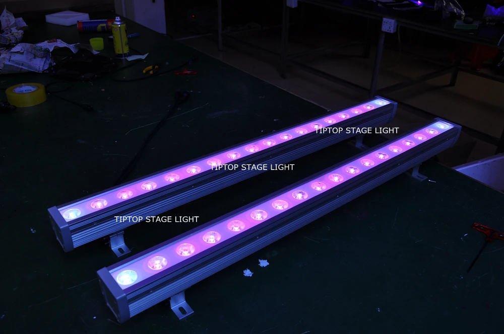 Настоящие 8 шт. 18X3W работает пикселей Цветная(RGB) светодиодная настенная лампа светильник Водонепроницаемый IP65 4 кнопки цифровой линейный диммер 90 V-220 V