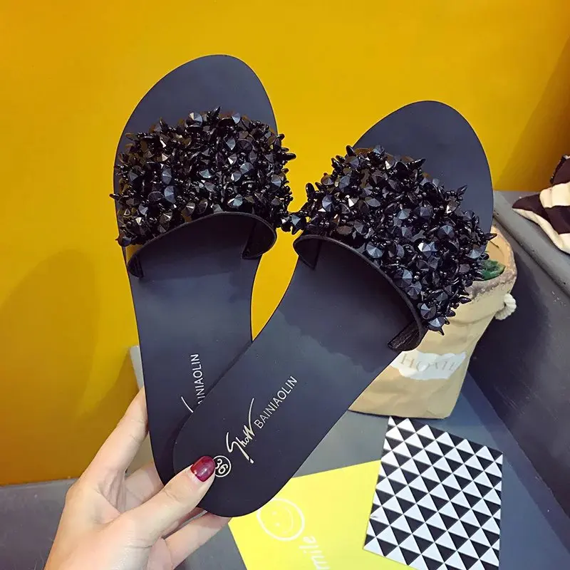Летняя обувь; женские блестящие дизайнерские босоножки на платформе с заклепками; шикарные женские Вьетнамки; цвет черный, серебристый; пляжные шлепанцы - Цвет: Black Slides