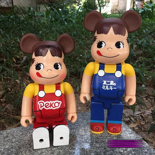 Bear Fashion Medicom Toys Popobe Momo 400% Ragazza Lattea Pvc Action Figure Art Work Ottimo Regalo Per Gli Amici