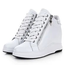 Женские кроссовки на танкетке; спортивная обувь, визуально увеличивающая рост; обувь из натуральной кожи; дышащая обувь на высокой платформе; прогулочная спортивная обувь