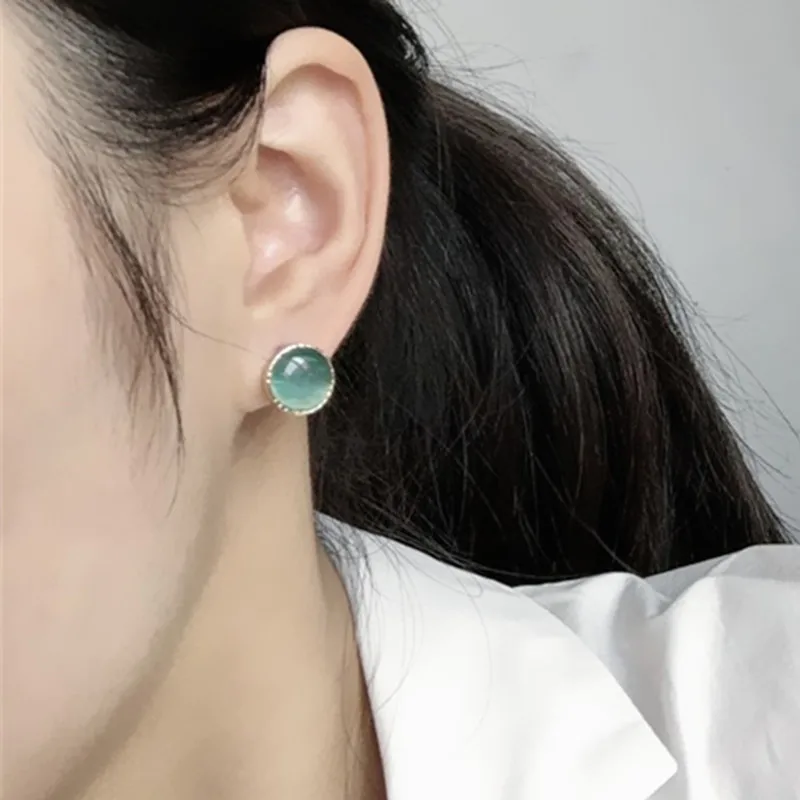 Серьги гвоздики Женские винтажные круглые с камнями кошачий