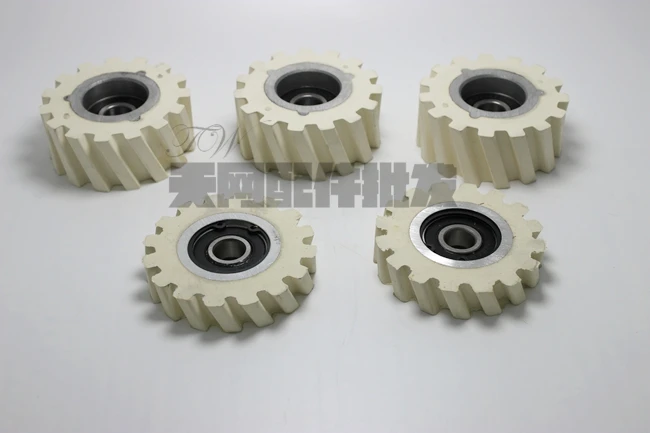 

The original South Edge transport roller 65*8*28mm edge bander woodworking machinery fittings accessories
