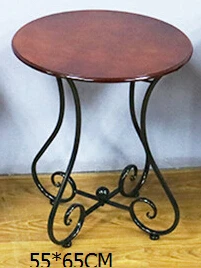 Ou, журнальный столик из кованого железа. Небольшой круглый стол для отдыха с балкона. Диван-уголок. Маленький чайный столик