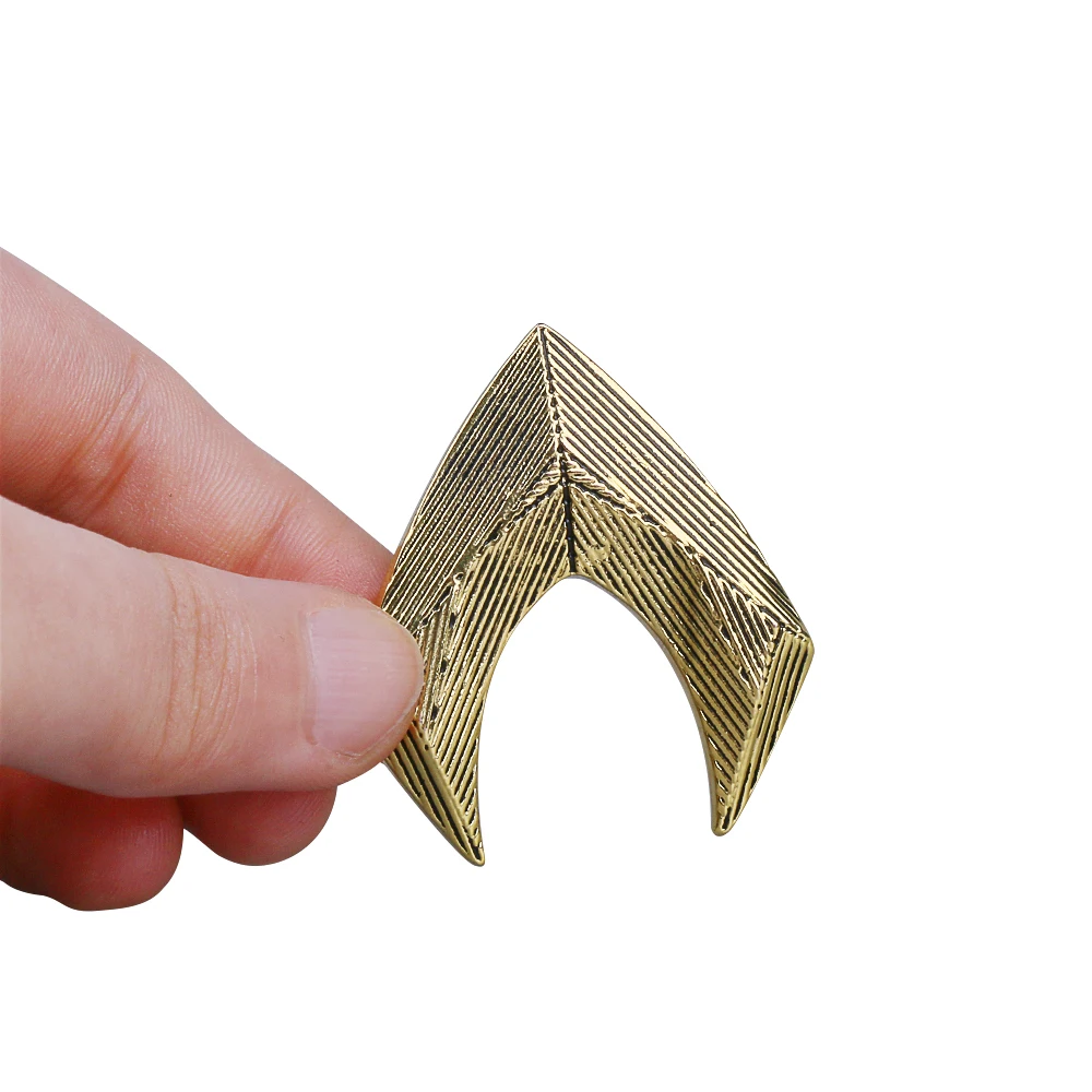 DC Movie Superhero Batman Badge Superman Badge Flash Badge Wonder Woman Badge Aquaman Badge Accessories Metal Badge Cosplay Prop (5)