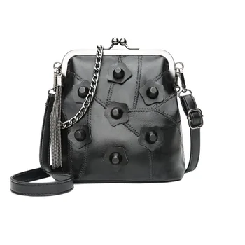 

NEW Women Messenger Bags genuine leather Leather Handbags Famous Brand Rivet bolsa feminina purse crossbody bags for women girls