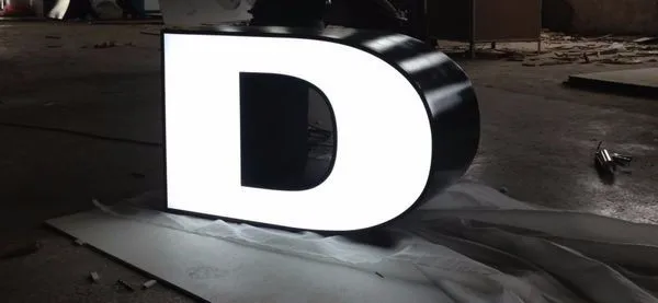 Фабрика открытый 3D акриловые светодиодные вывески объемных букв