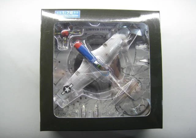 

1/72 World War II US P-51 fighter model limited release alloy collection model