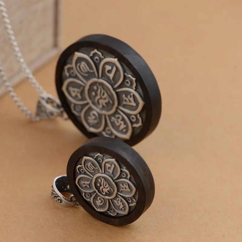 3100414758_1920852753