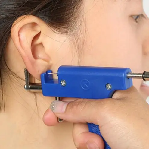 

Stainless Steel Piercing Gun Tools Kit Ear Stud Ear Nose Navel Body Piercing Gun No Pain Safe Sterile Machine Beauty Tool Set
