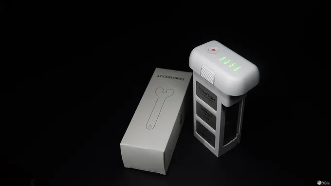 Freeshipping DJI Phantom 3 Standard Drone With 2.7K HD Camera Andgimbal RC Helicopter In Stock Freeshipping DJI Phantom 3 Standard Drone With 2.7K HD Camera Andgimbal RC Helicopter In Stock