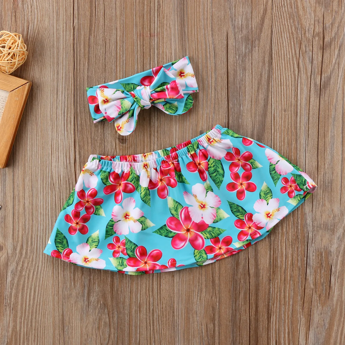 Комплект из 2 предметов с цветочным принтом для маленьких девочек; Топы без бретелек с цветочным рисунком; футболка; комплект одежды