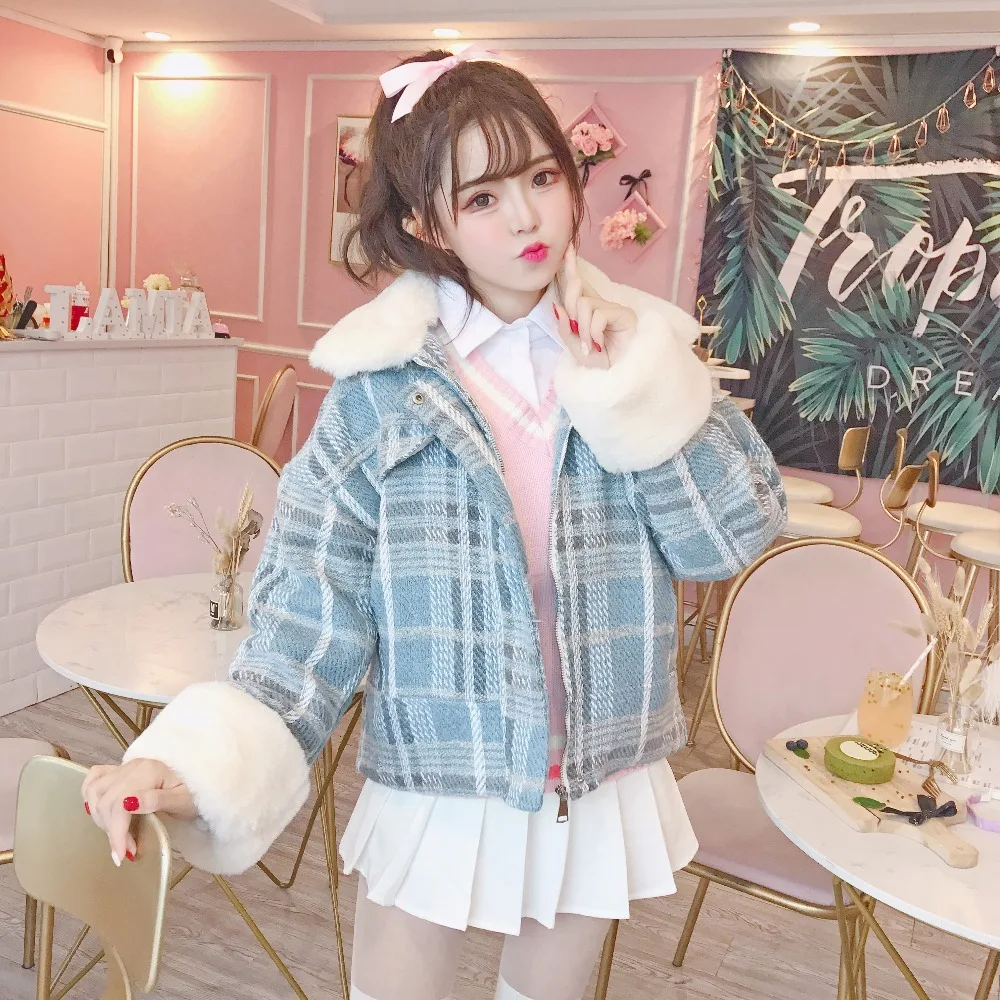 

Princess sweet lolita coat Korean version girl heart blue plaid white fur collar loose warm coat in autumn and winter XH057