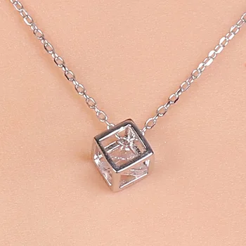 

Free Shipping Korean 925 Sterling Silver Necklace Simple Fashion Clavicle Chain Love Cube-shaped Pendant