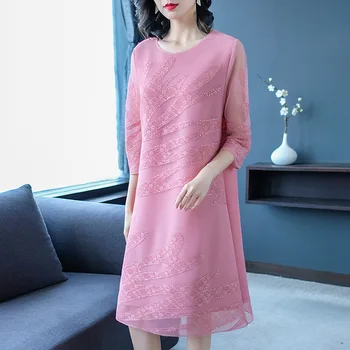

European American Fashion Dress 2019 Spring New Embroidered Beaded High-end Dress Summer Elegant Long Loose Casual Dress Female