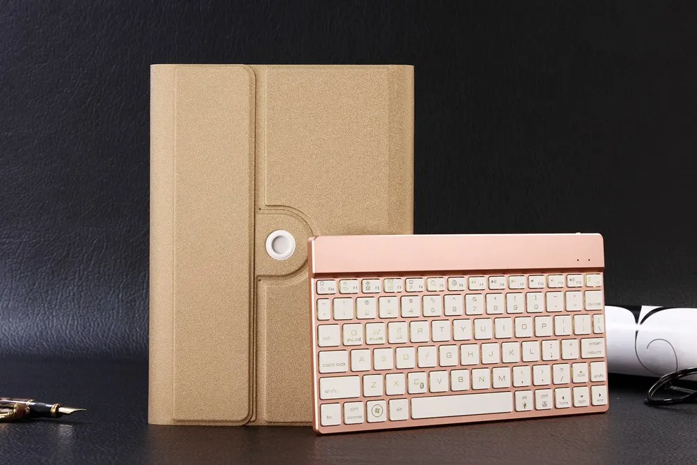 iPad-Air-2-Rotating-Backlit-keyboard-o6