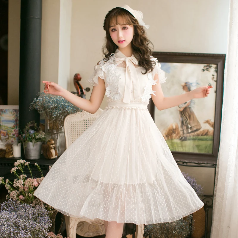 lacey feminine blouses vintage style dresses pictures