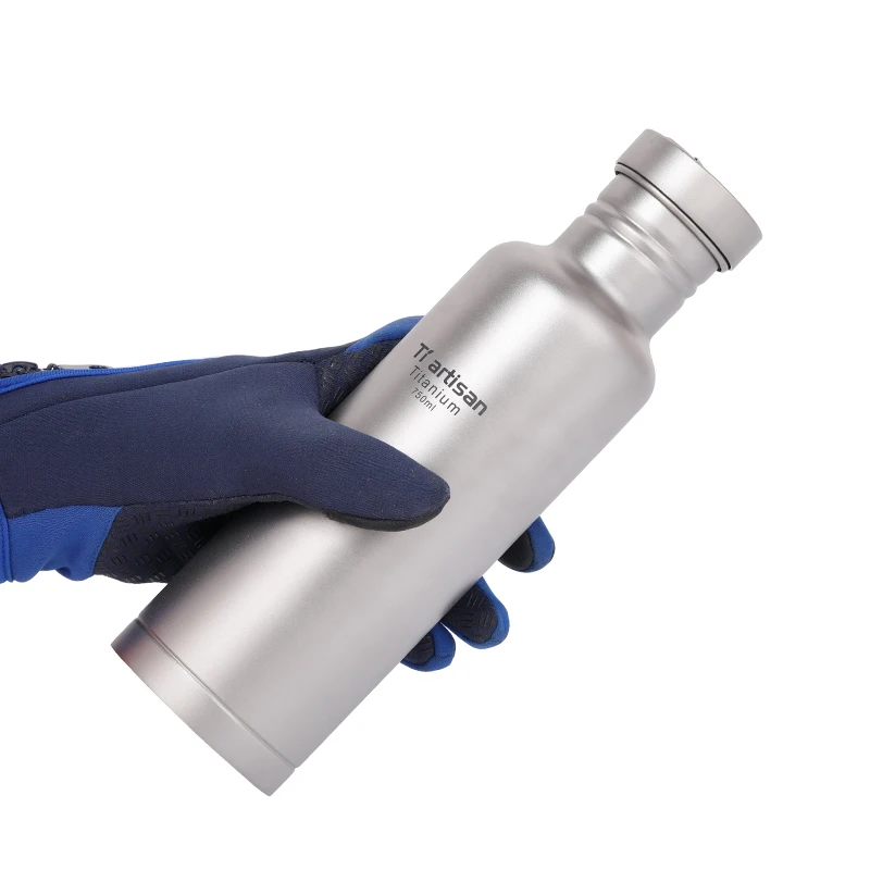 

Tiartisan 750ml Pure Titanium Water Bottle Water Mug Portable Ultralight with Titanium Lid Drink Holder with Cap Handle Ta8388