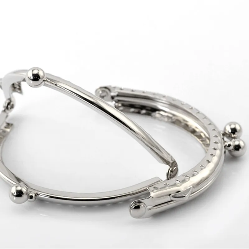 

10Pcs Silver Tone DIY Metal Clutch Coin Purse Bag Arc Frame Kiss Clasps Lock Handles 8.5x6cm