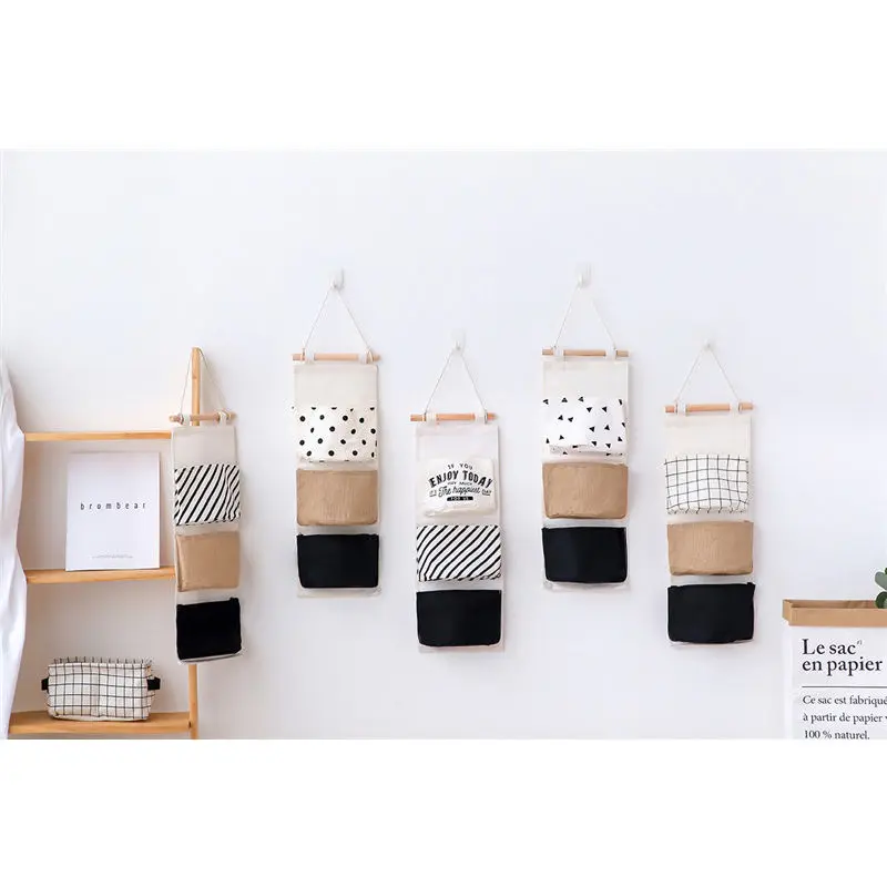

20*59cm Patchwork Hanging Organizer for Bedroom Letters Printed Sundries Cosmetic Organizer 2018 Nordic 3 Pockets Storage Bag