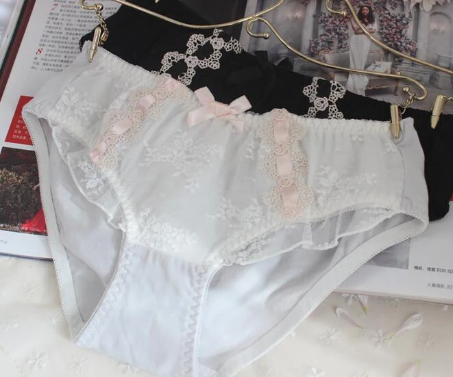 

100% Real Photoes M L XL Cute Kawaii Princess Unique Lace Cotton Contrasting Tape Panties Underwear Brief Thong Lingeries WP371