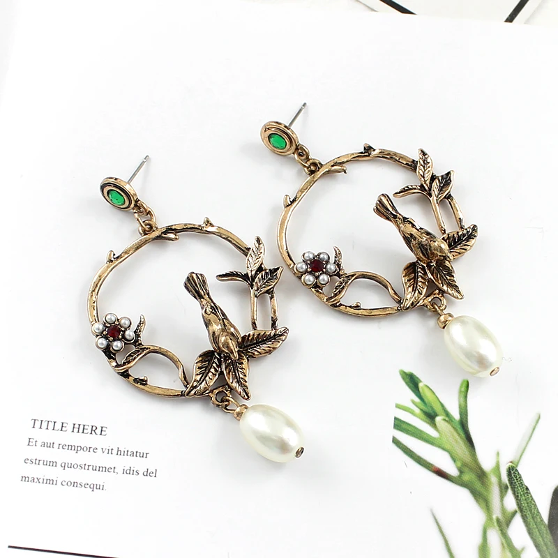 

Retro Personality Stereo Birds Round Earrings Branches Leaves Flowers Crystal Pearl Pendant Earrings Elegantly Popular Jewelry