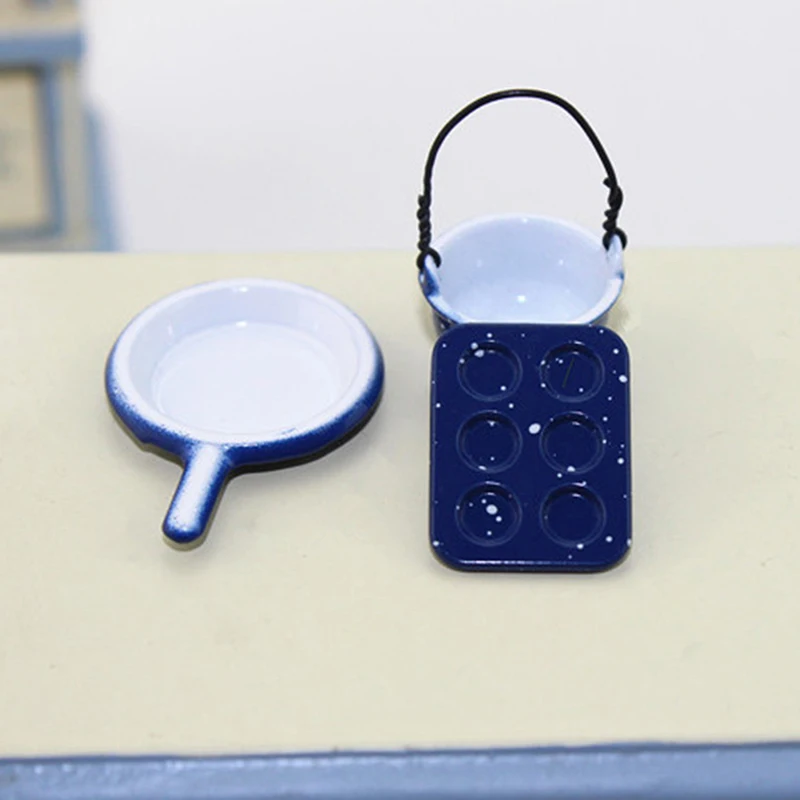 

3pcs 1/12 Dollhouse Mini Pastry Board Plate Simulation Kitchen Pan Pot Model Toy for Doll House Decoration Miniature Accessories