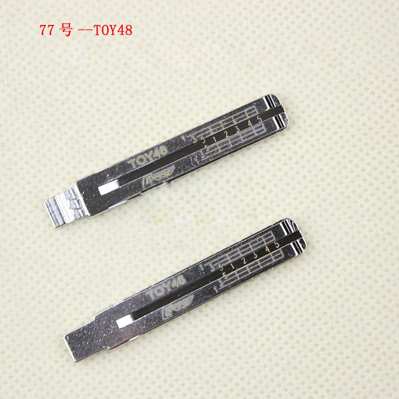  77 TOY48  