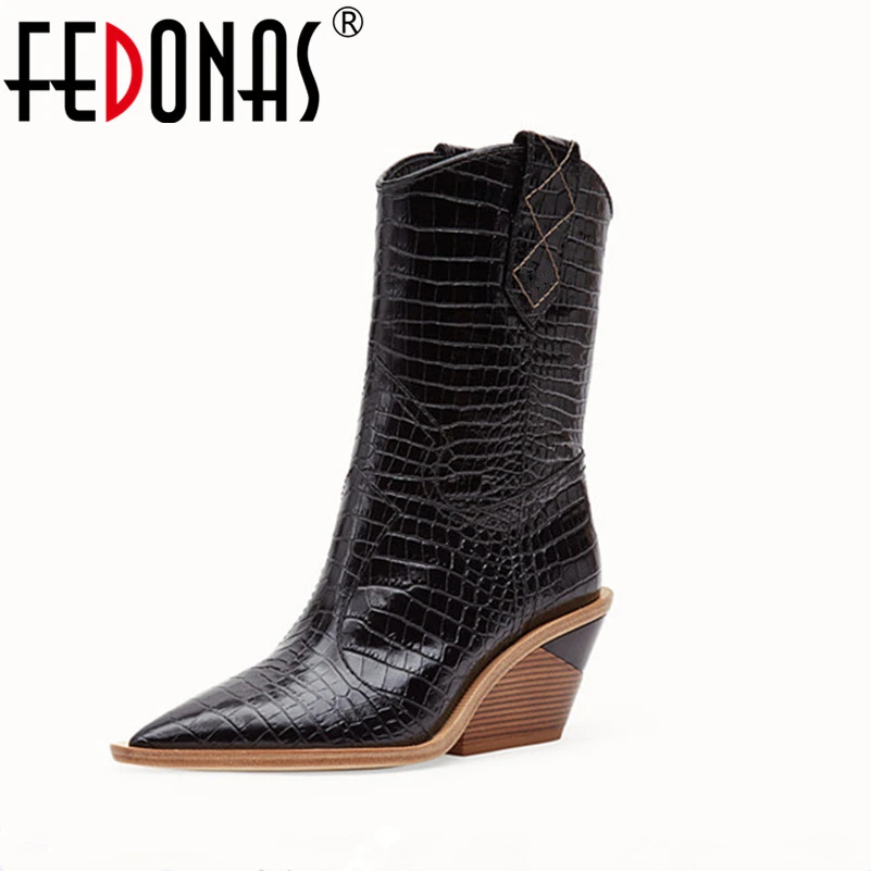 Goede FEDONAS Sexy Reli euml;f Microfiber Leer Vrouwen Laarzen Western Cowboy Mid kalf Hoge Laarzen Dikke Hoge Hakken Motorlaarzen