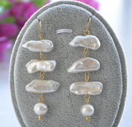 

1540 WHITE DENS ROUND BIWA PEARL DANGLE EARRING