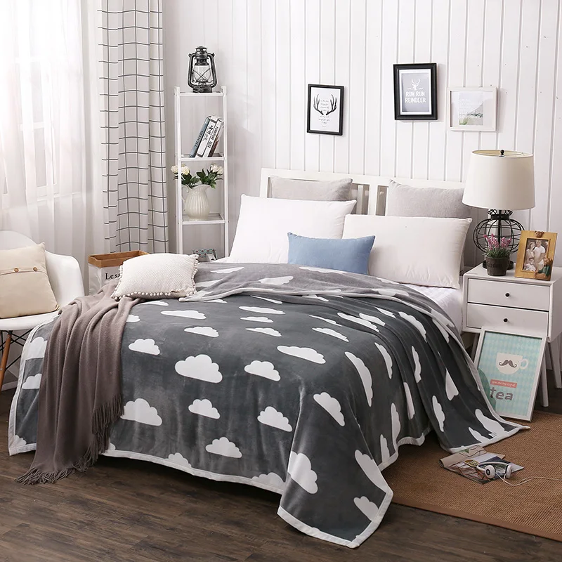 

European Style Fashion Clouds Prints Cloud Mink Velvet Blanket For Sofa/Bed/Home Blanket Bedspreads Gray brown