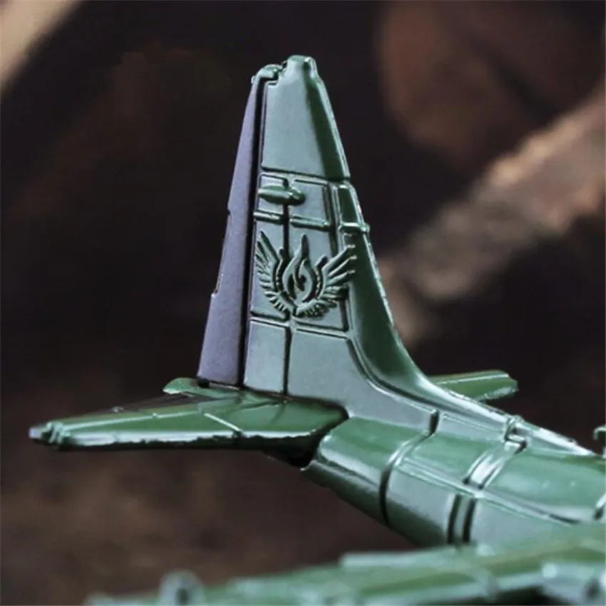  Game PUBG Airplane Playerunknown's Battlegrounds Cosplay Costumes Props Alloy Armor Key Chain Keych