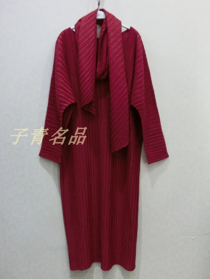 

FREE SHIPPING Miyake discus solid round collar three quarter sleeve Fake two knitting dress IN STOCK
