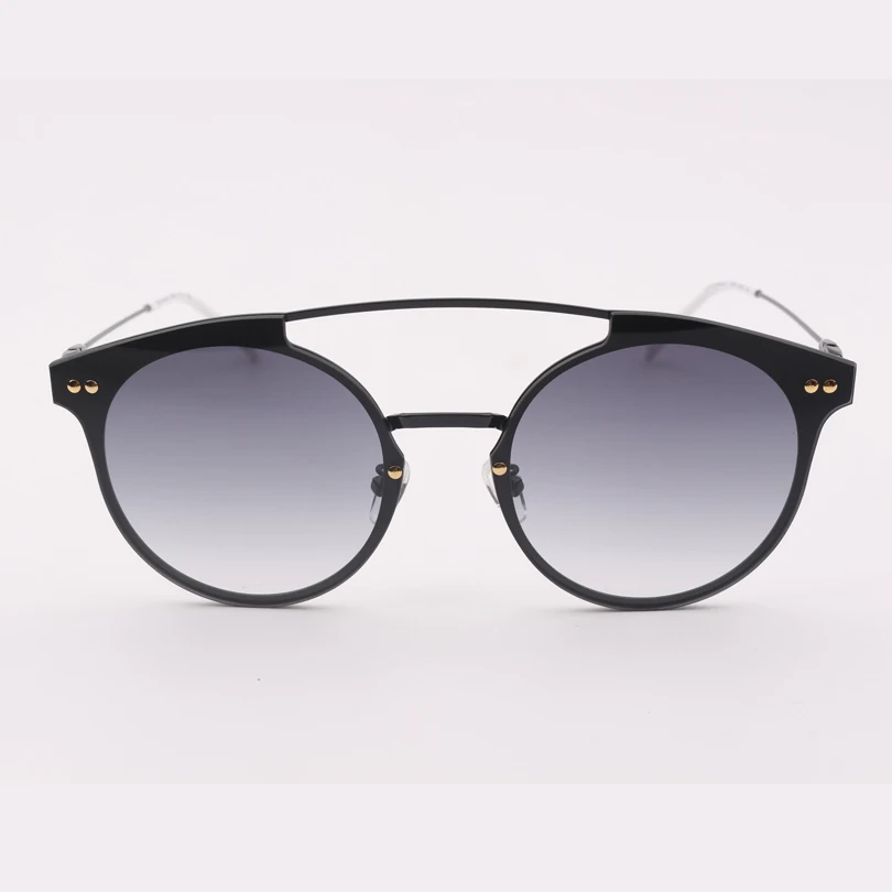 Hohe sonnenbrille Fashion Brand Rahmen Licht Designer Gradientenlinse Schwarz Grau Frauen Qualität 080SA