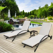 Ensemble Chaise longue d'extérieur en rotin et osier, meuble moderne, repose-soleil d'extérieur réglable avec Table