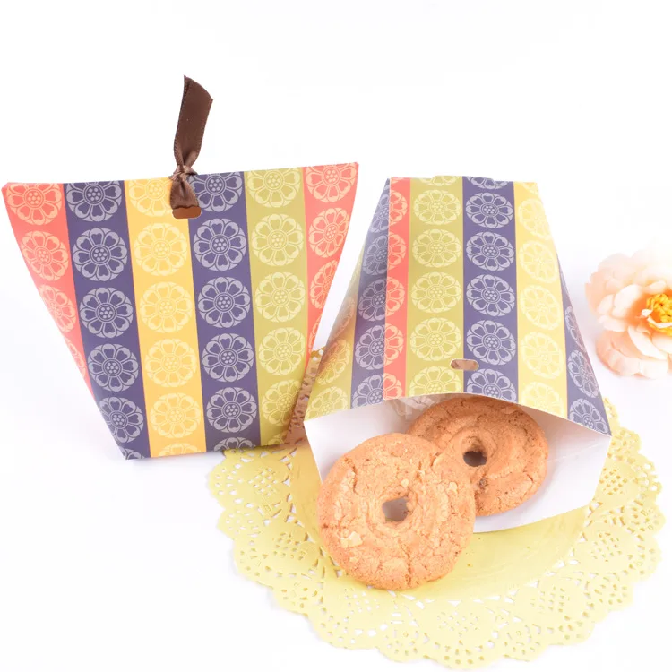 30pcs Candy Box Paper Box Square Bottom Candy Boxes Party Favors DIY Cookie&Candy Bag or Biscuits Snack Baking Package Supplies