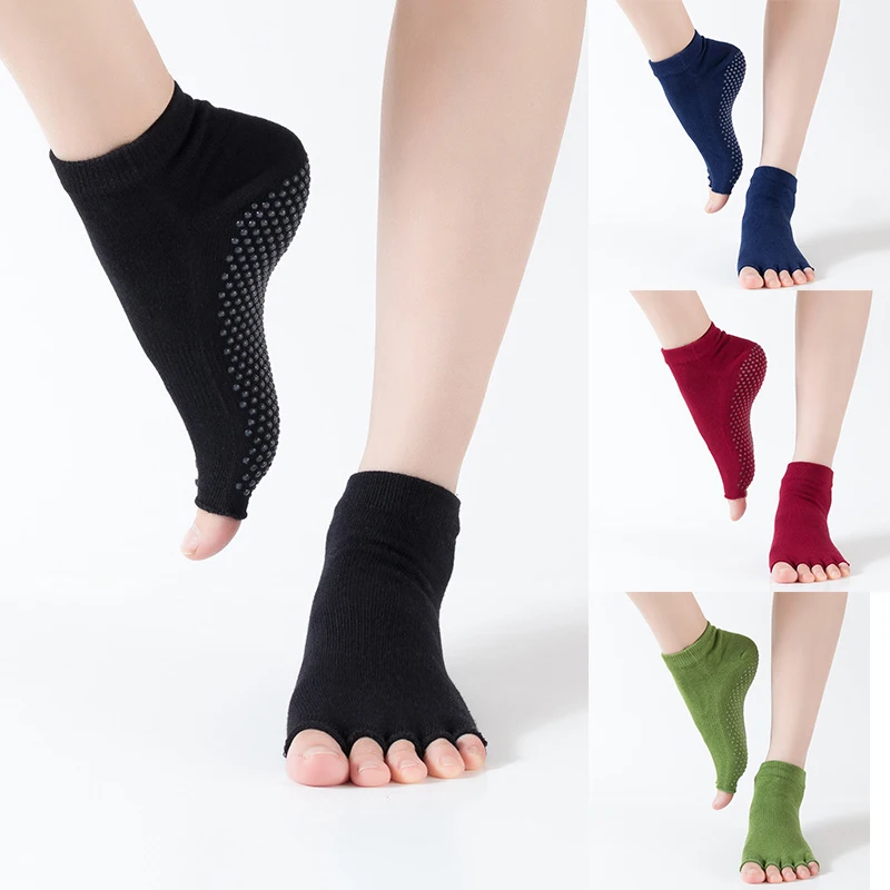 

1Pair Women Open Toe Socks Anti Slip Gym Socks Half Toe Pilates Exercises Fitness Soft Ankle Socks New High Quality For Girls