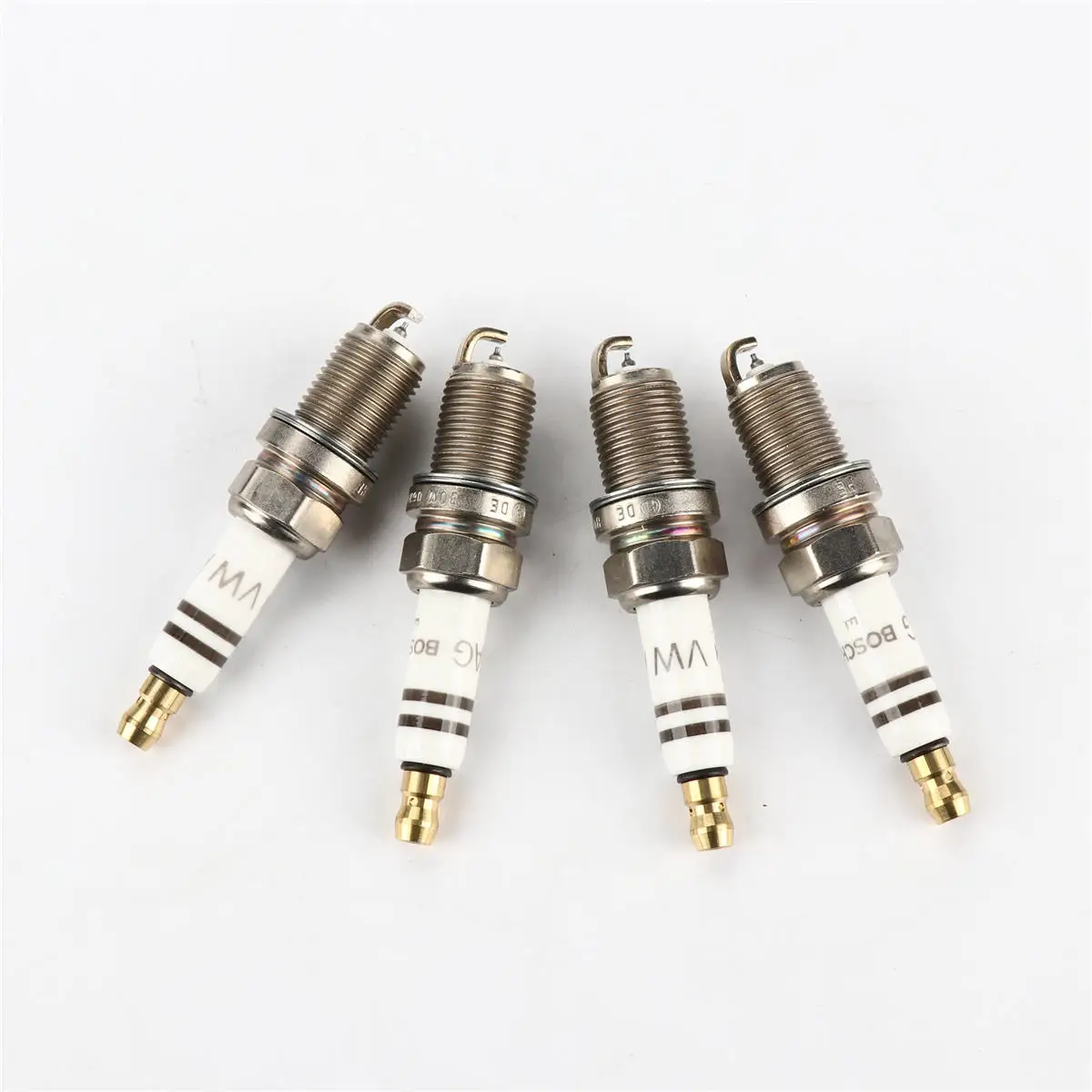 4 шт Новый зажигания Свеча для VW Passat CC B7L GTI Tiguan Octavia 1 8 T 2.0TSI 06 H 905 611|Свечи и запальные