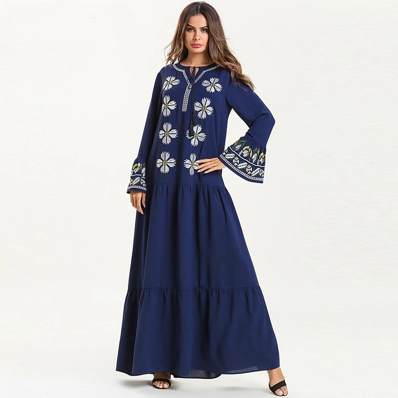 Цветочная вышивка мусульманское платье абайя женское 2019 элегантные расширяющиеся к низу рукава мусульманское платье плюс размер оборки