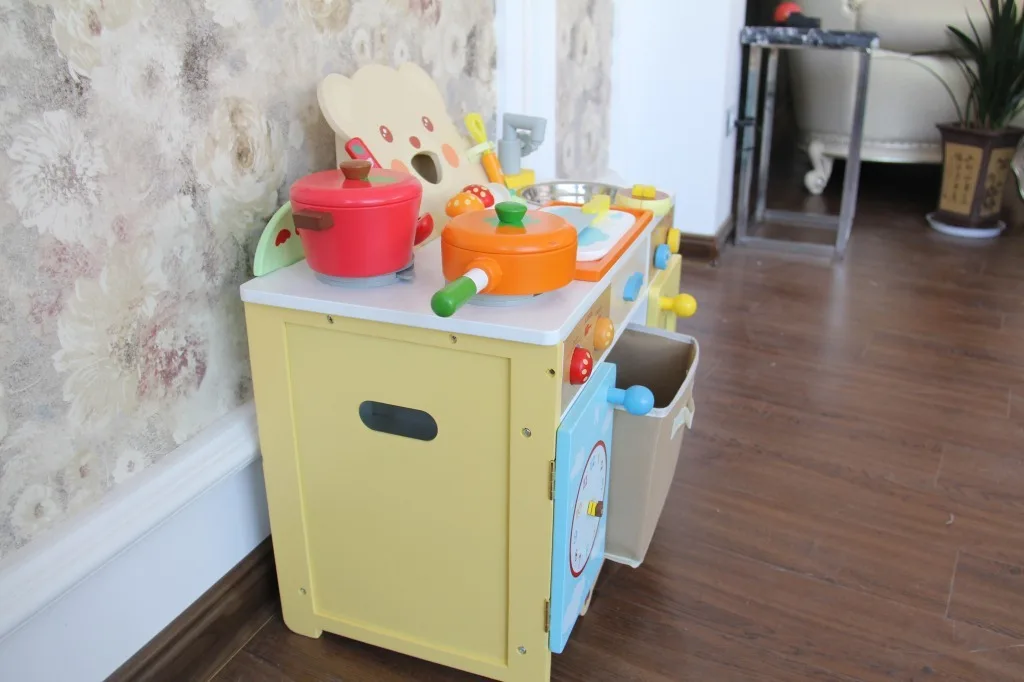 Wooden Simulation Luxury Animal Big Bear Kitchen Stove Counter House Meal Kitchen Cooking Toy