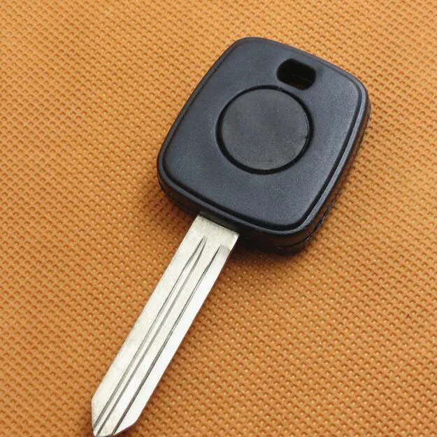 Nissan Transponder key shell (2)-1